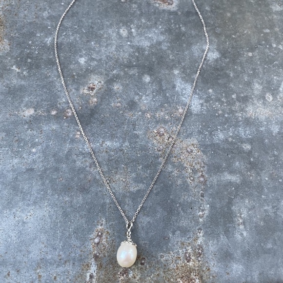 Jewelry - 8mm Pearl Pendant Italy Sterling Silver 16" Necklace